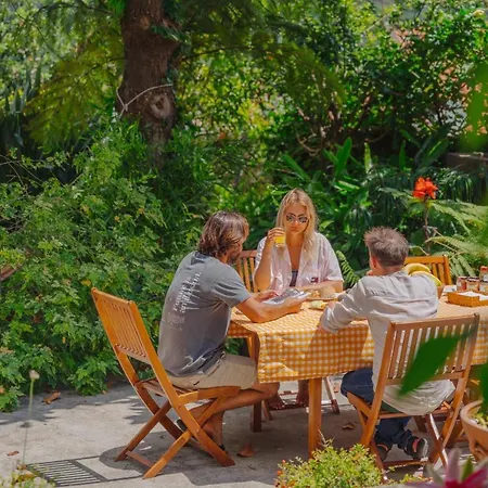 Madeira Surf Guest house 3*