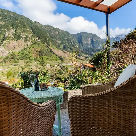 Madeira Surf Guest house