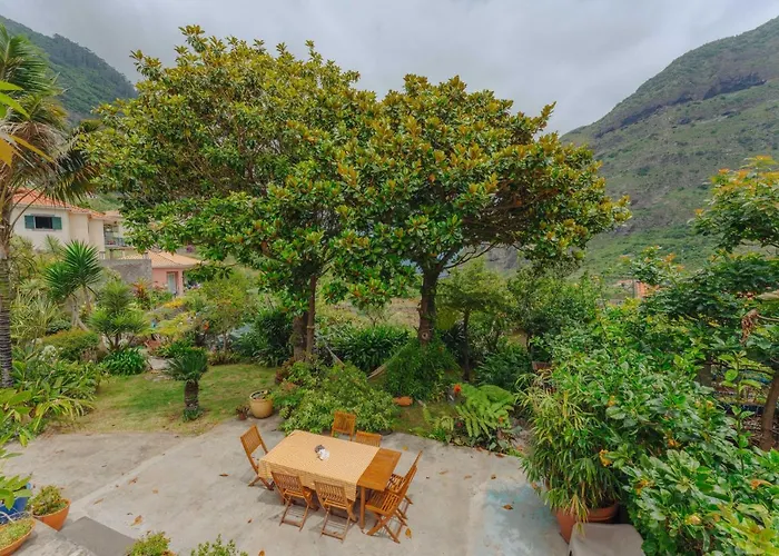 Madeira Surf Гостевой дом 3*