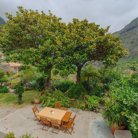 Madeira Surf Pensionat 3*